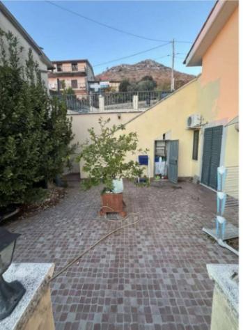 Immobile in asta di 144 m², box auto in vendita a Fara in Sabina - Foto 3