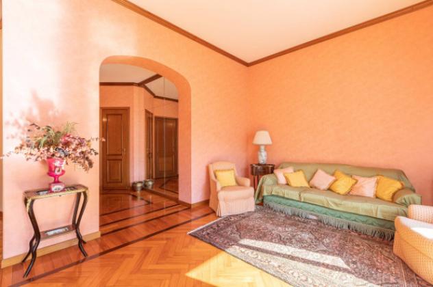 Appartamento di 170 m² con più di 5 locali in vendita a Milano - Foto 2