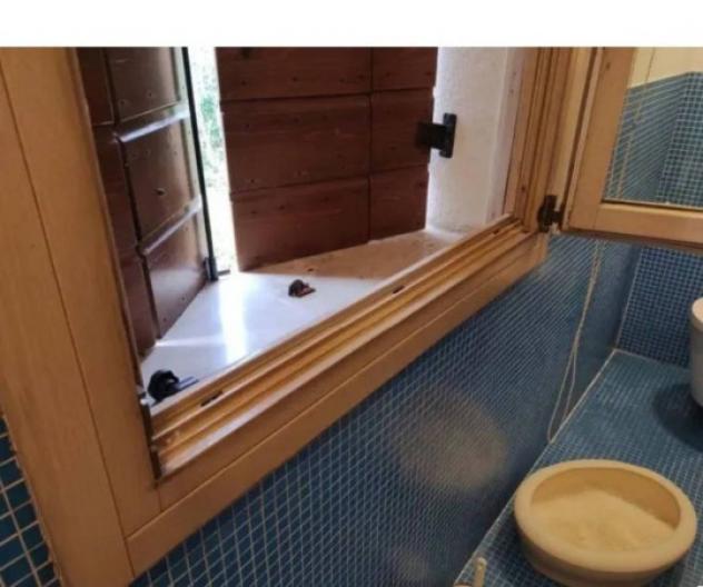 Immobile in asta di 318 m² con più di 5 locali e box auto doppio in vendita a Villorba - Foto 4