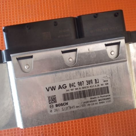BOSCH CENTRALINA MOTORE 0261S19045 ME17.5.26-4.5 04C907309BJ Unità di control