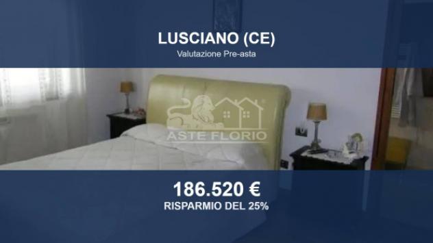 Immobile in asta di 186 m² in vendita a Lusciano