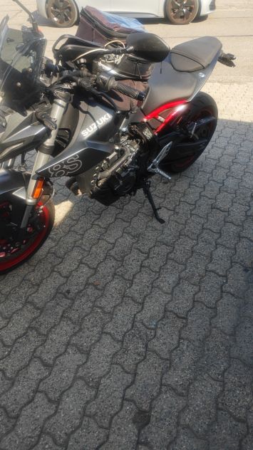 Suzuki GSX 8s - Foto 4