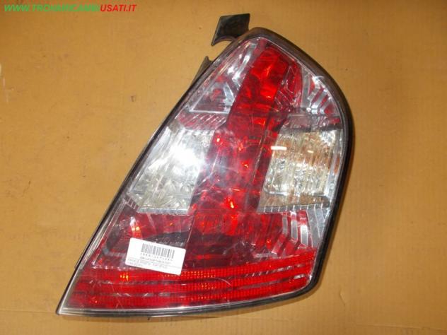 FANALE POST.D. FIAT STILO (192-2C/2V)  Parti elettriche  Fanaleria  Fanali  Fanale post. sx. FIAT - STILO - 01-10-2001 - 01-06-2009