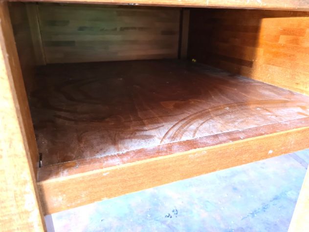 tavolino robusto con vano porta oggetti usato - Foto 2