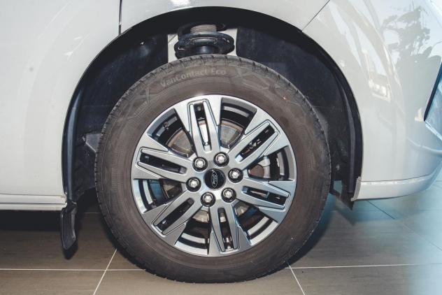 Ford Tourneo Custom Tourneo Custom 320 2.0 EcoBlue 170CV aut. PC Titanium - Foto 5