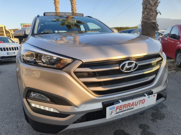 HYUNDAI TUCSON 1.6CRDI 116CV XTECH TETTO APRIBILE - Foto 2