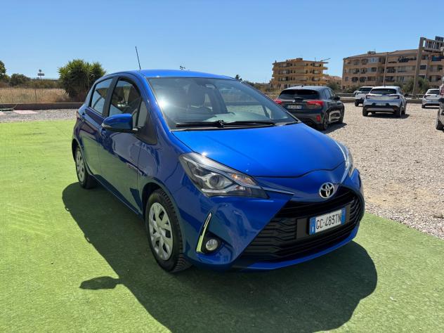 Toyota Yaris 1.0 BENZINA 5 porte UTILITARIA - Foto 2