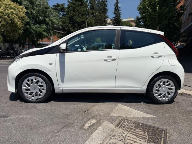 Toyota Aygo 1.0 72cv AUTOMATICA 62.000km - Foto 4