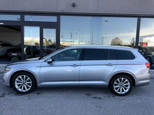 VOLKSWAGEN Passat Variant 2.0 TDI SCR EVO DSG Business rif. 24118651 - Foto 6
