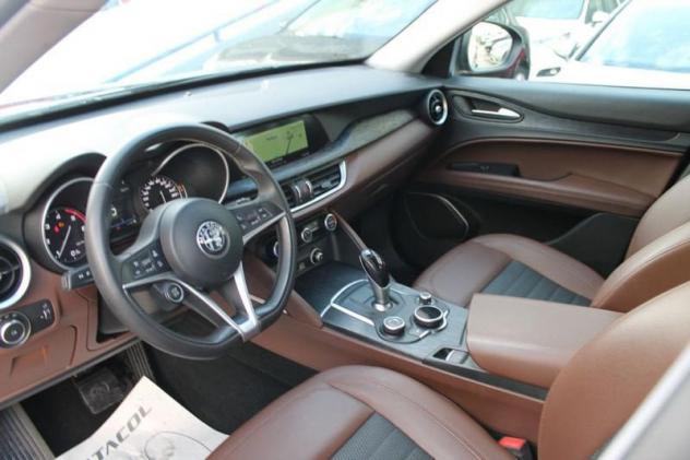 Alfa Romeo Stelvio 2.2 Turbodiesel 190 CV AT8 Q4 Executive - Foto 7