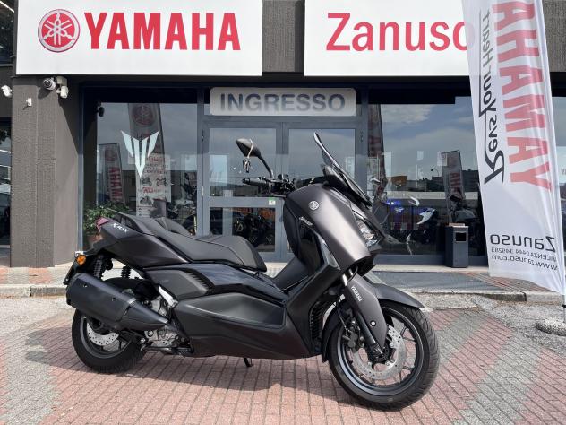 Yamaha X-Max 300 alletimento tech POCHISSIMI KM