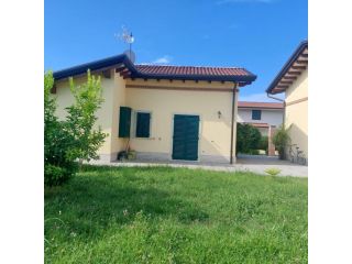 Casa singola in affitto a Marina di Massa - Massa 65 mq Rif: 1419729