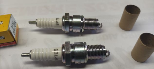 Candele moto BP7ES NGK più retronebbia - Foto 3