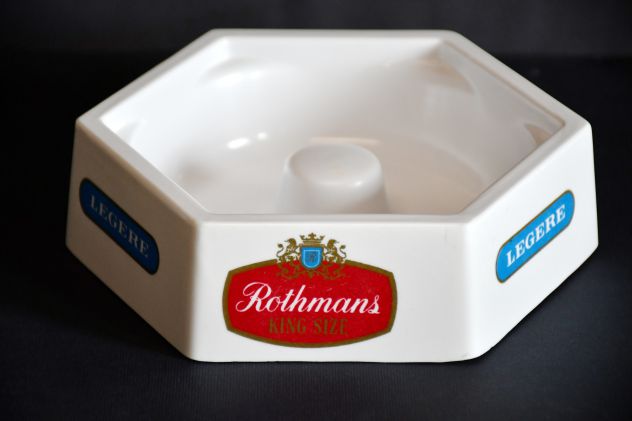 Posacenere pubblicitario Rothmans