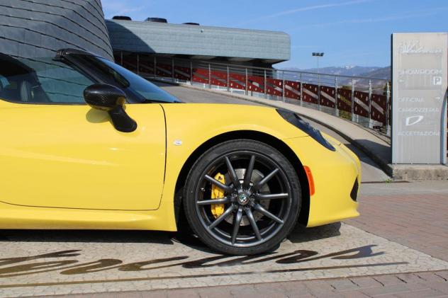 Alfa Romeo 4C 1750 TBi Spider "GIALLO PROTOTIPO" - Foto 8