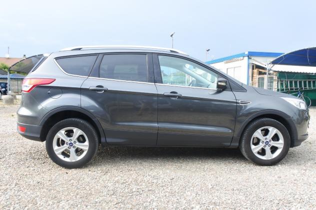 Ford Kuga 2.0 TDCI 115 CV 2WD Business 2015 - Foto 7