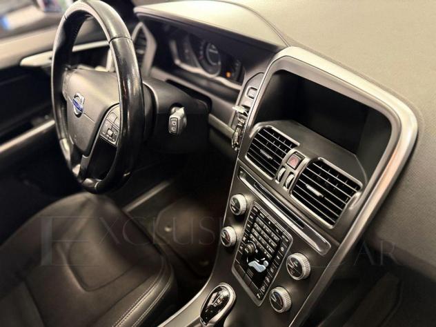 Volvo XC60 2.4 D4 181 CV AWD Momentum - Foto 9