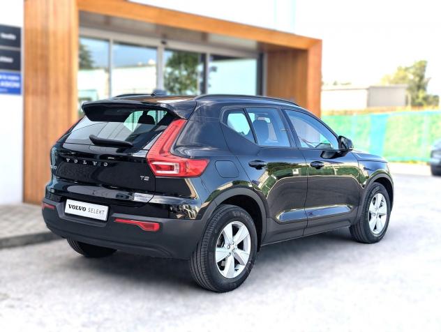 Volvo XC40 T2 automatico Momentum Core - Foto 5