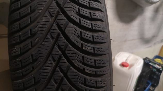 VENDO PNEUMATICI INVERNALI