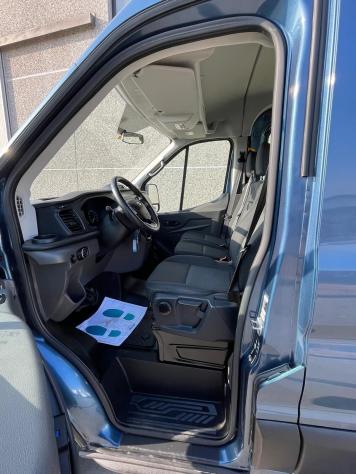Ford Transit 350 2.0TDCi EcoBlue 130CV PM-TM Combi Trend - Foto 4