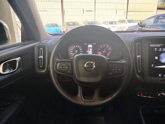 Volvo XC40 T4 Geartronic Momentum - Foto 9