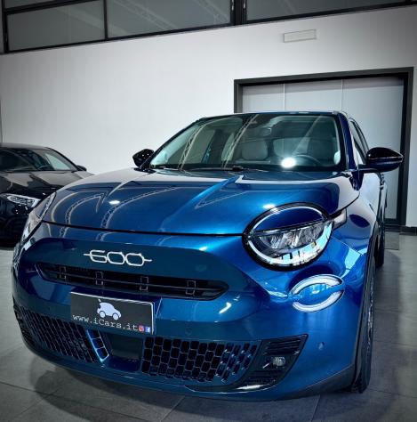 Fiat 600 1.2 110CV Hybrid La Prima - Foto 2