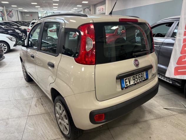 Fiat Panda 0.9 TwinAir Turbo Natural Power Lounge 80CV - Foto 6