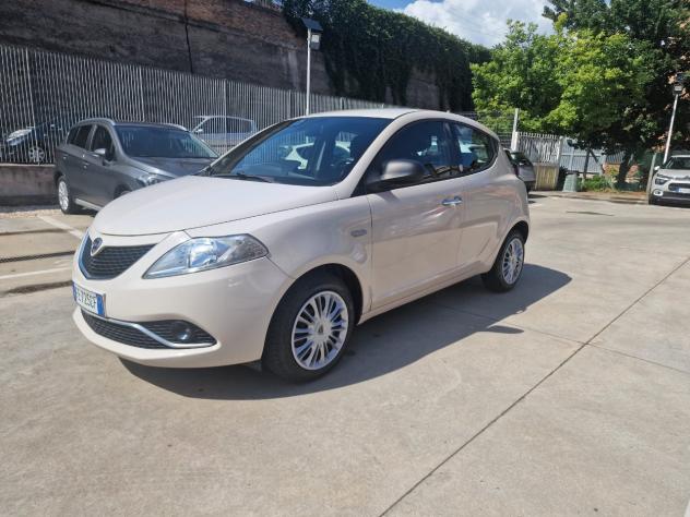 Lancia Ypsilon 5 Porte Ypsilon 1.2 Silver ecochic Gpl 69cv scad.bombola 2036 - Foto 5