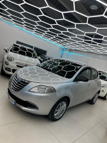 lancia ypsilon - Foto 2