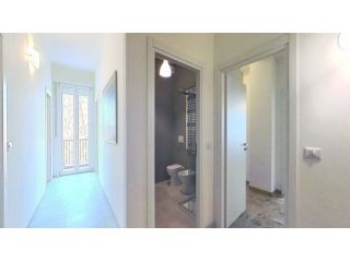 Affittiamo 4 camere matrimoniali uso singola per ragazza