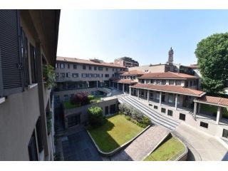 MONZA Centro - isola pedonale - bilocale arredato in affitto in contesto si &hellip;