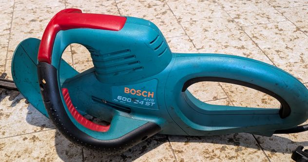 Tagliasiepi Bosch