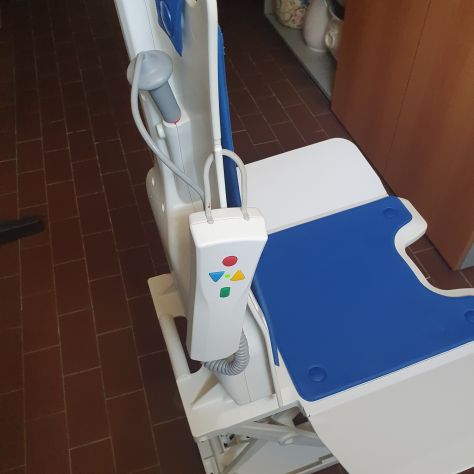 Sollevatore per da vasca da bagno per anziani - Foto 5