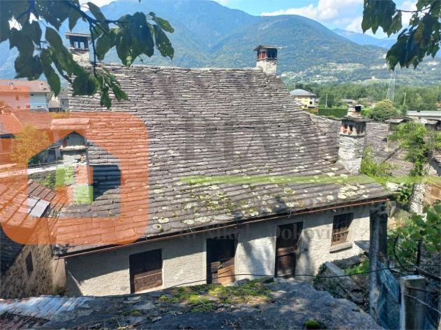 V000450 - CASA ANTICA CON RUSTICI E TERRENO - Foto 3