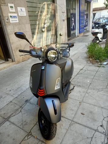 Vendo vespa 300 gts hpe super sport my 2023 grigio matt