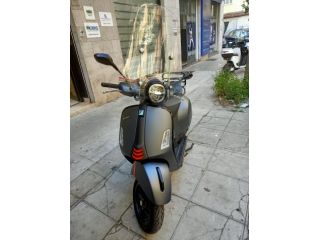 Vendo vespa 300 gts hpe super sport my 2023 grigio matt