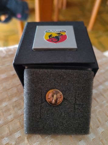 Spilla (pin) ABARTH a forma di scoprione - usata - Foto 2