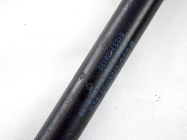 51237129190 COPPIA PISTONCINI ASTE AMMORTIZZANTI COFANO ANTERIORE BMW SERIE 3 E90 R 318 I 2.0 B 105KW AUT 4P (2008) RICAMBIO USATO - Foto 5