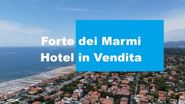 intera palazzina in vendita a Forte dei Marmi