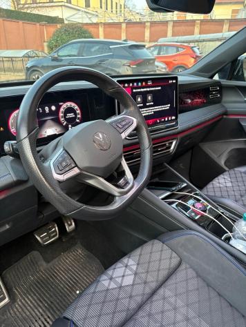 Volkswagen Tiguan 1.5 TSI 150 CV DSG ACT R-Line - Foto 8