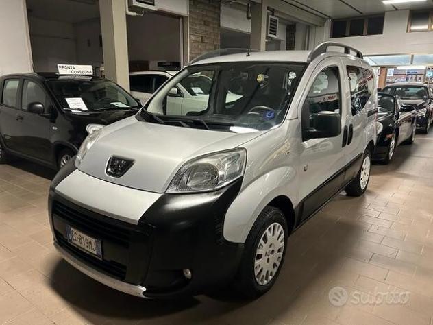 PEUGEOT Bipper Bipper Tepee 1.4 HDi 70CV Outdoor 2-Tronic - Foto 2