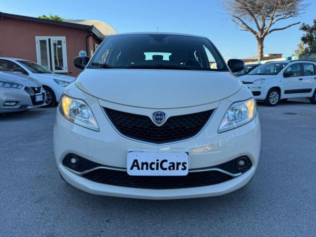 Lancia Ypsilon 1.2 69cv GPL Ecochic Gold