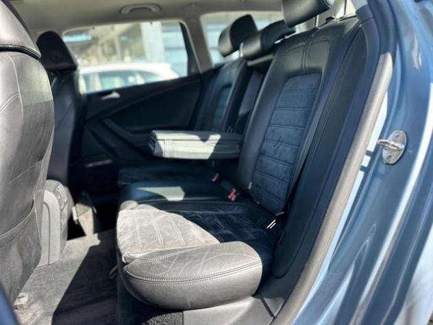 VOLKSWAGEN Passat 2.0 TDI 170CV DPF Var. DSG High. rif. 24198788 - Foto 9