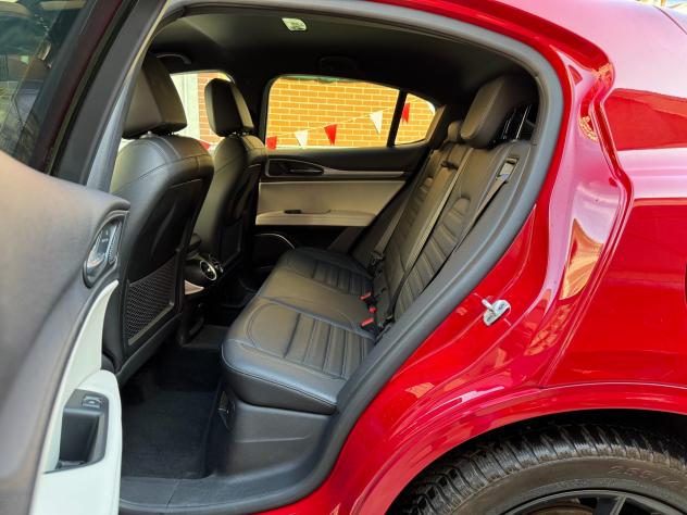 Alfa Romeo Stelvio 2.2 Turbodiesel 210 CV AT8 Q4 Veloce - Foto 10