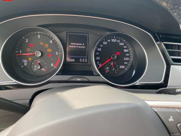 VOLKSWAGEN Passat Variant 2.0 TDI SCR 122 CV EVO DSG Business rif. 24077772 - Foto 9