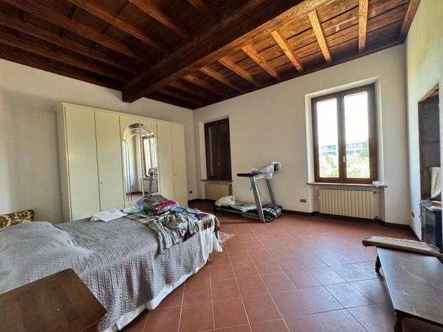 Loghino ristrutturato con ampi spazi e dependance - Foto 12