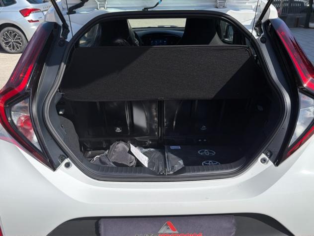 Toyota Aygo X 1.0B (72 CV) Active - Foto 9
