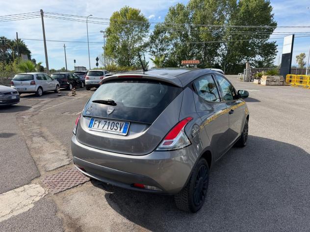 Lancia Ypsilon 1.2 GPL ECOCHIC UNIPRO 2019 - Foto 3