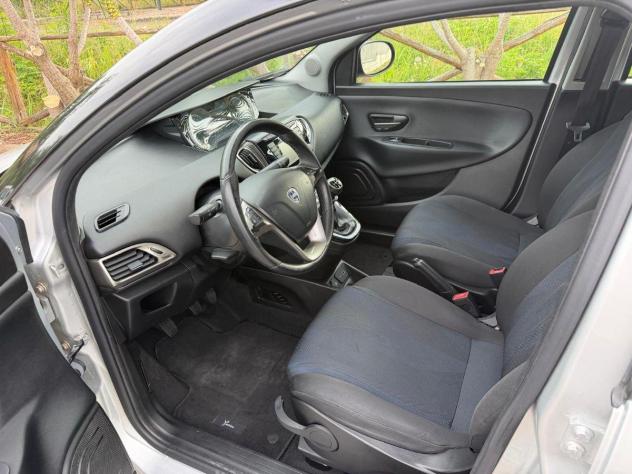 LANCIA - Ypsilon - 1.2 69 CV 5p. S&S Platinum - Foto 6