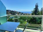 B51 A Sanremo in moderno e prestigioso complesso RTA appartamenti con terrazzo